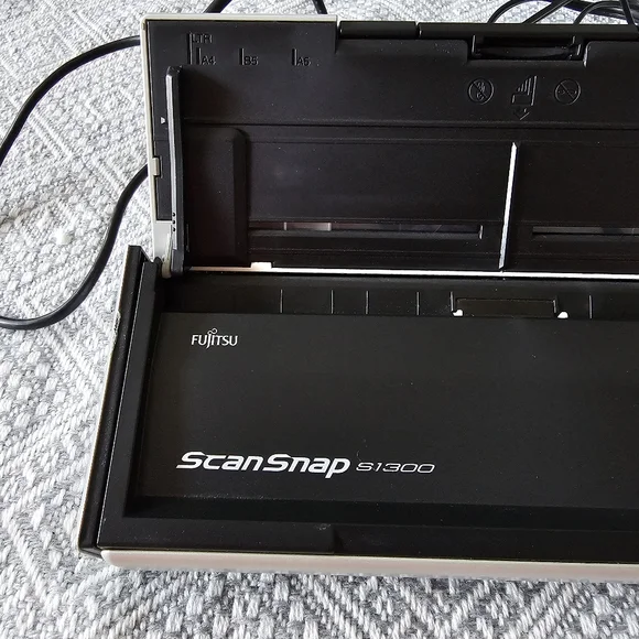 Fujitsu ScanSnap s1300… BRICK